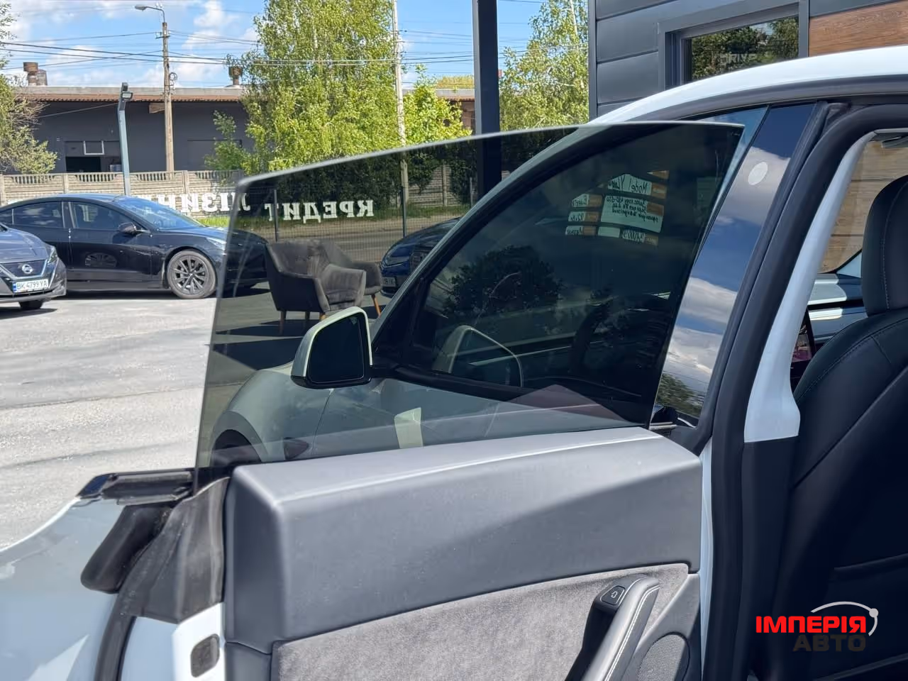 Tesla Model Y - фото 56
