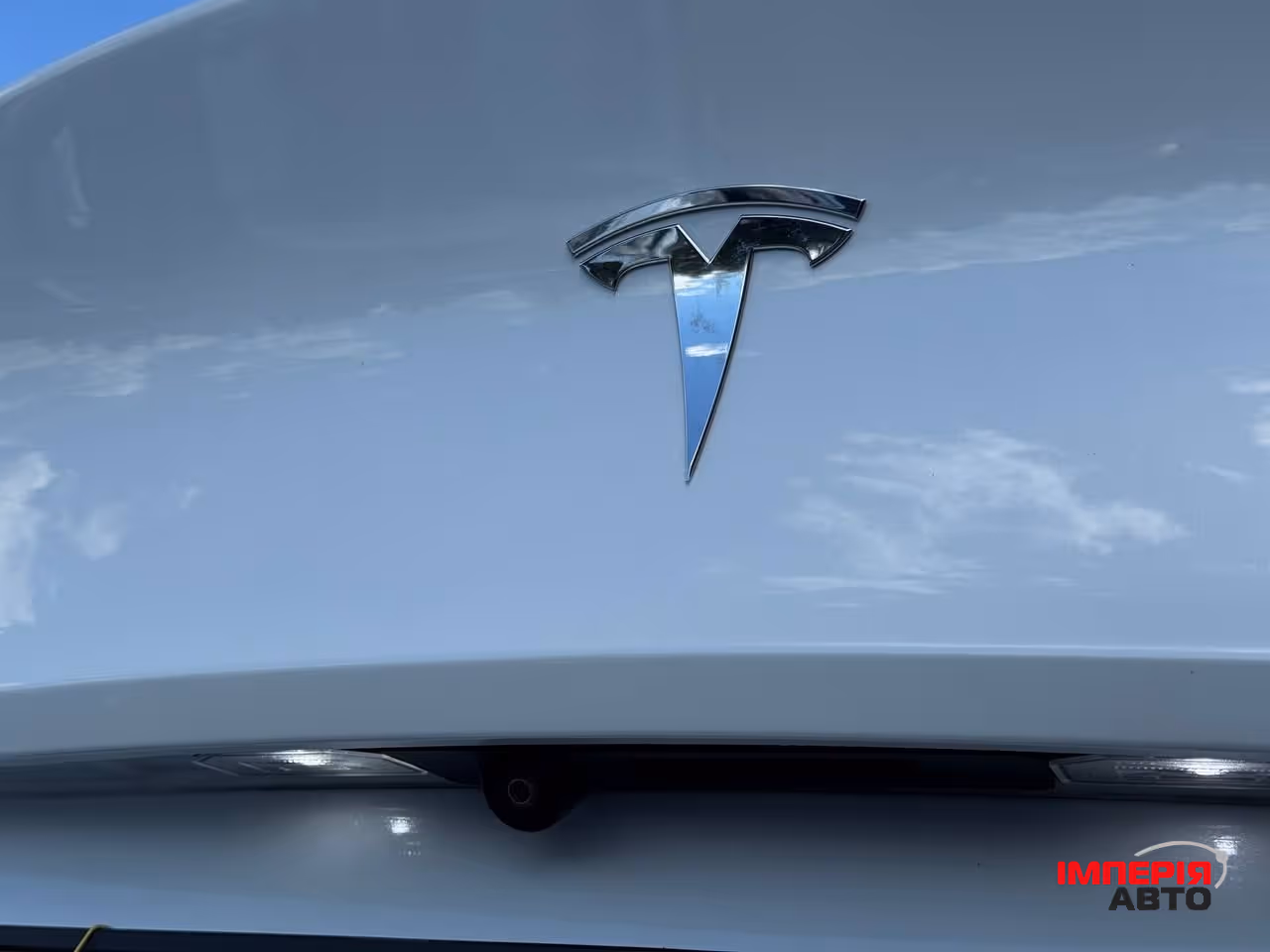 Tesla Model Y - фото 21