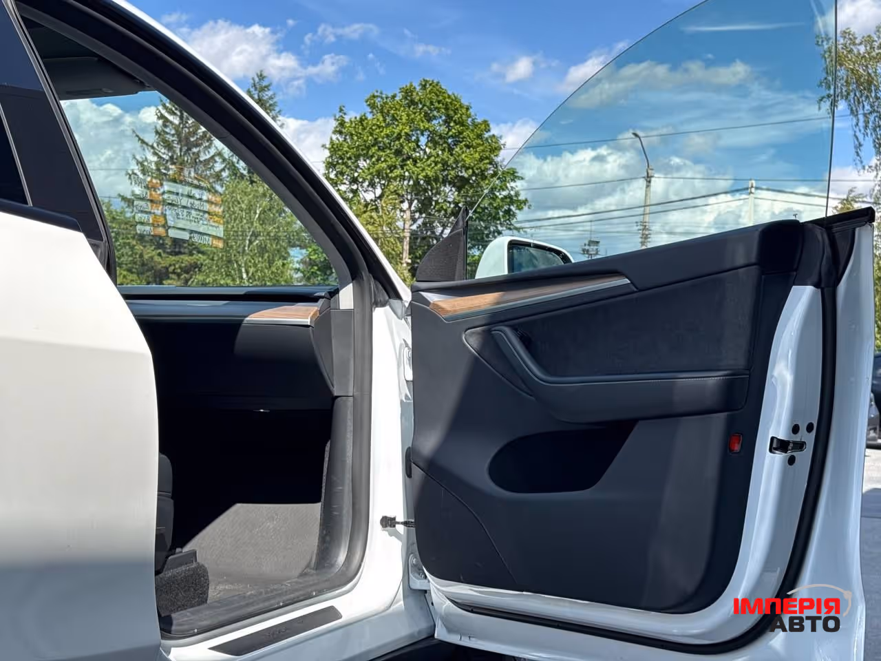 Tesla Model Y - фото 74