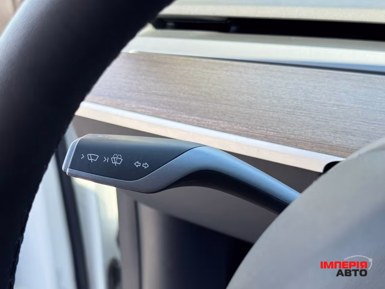 Tesla Model Y - фото 46