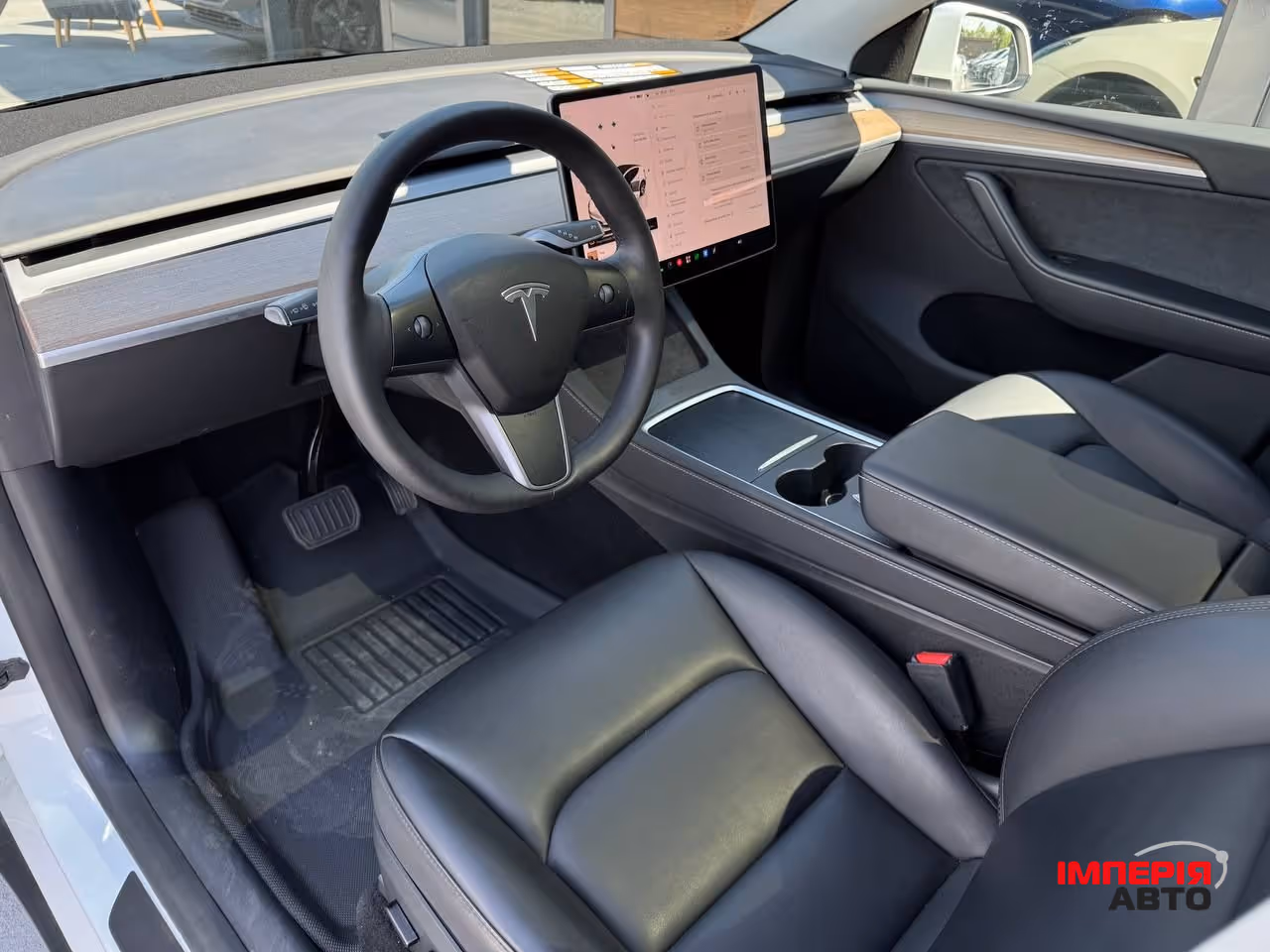 Tesla Model Y - фото 38
