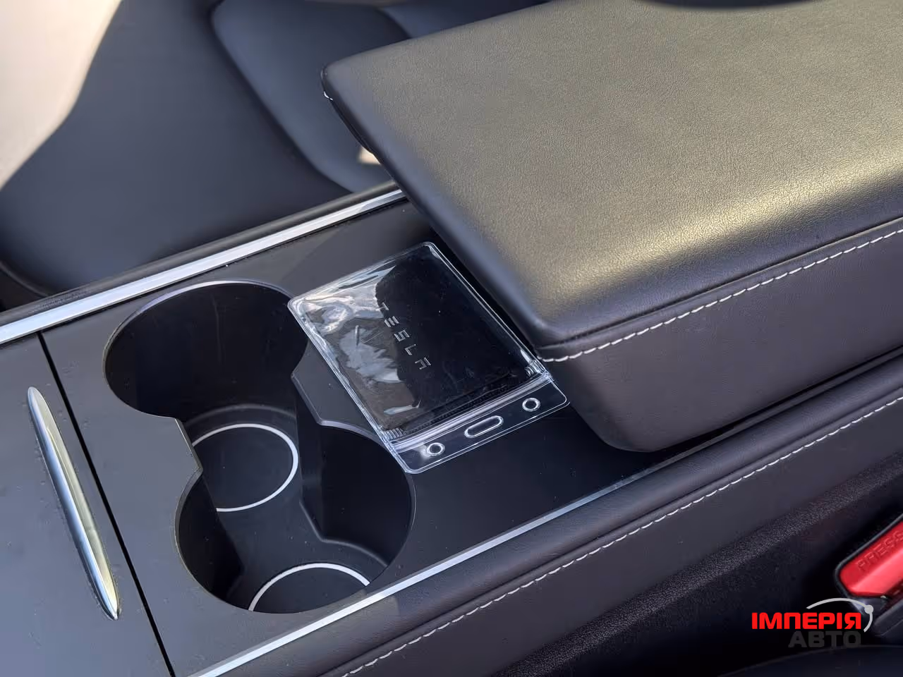 Tesla Model Y - фото 43