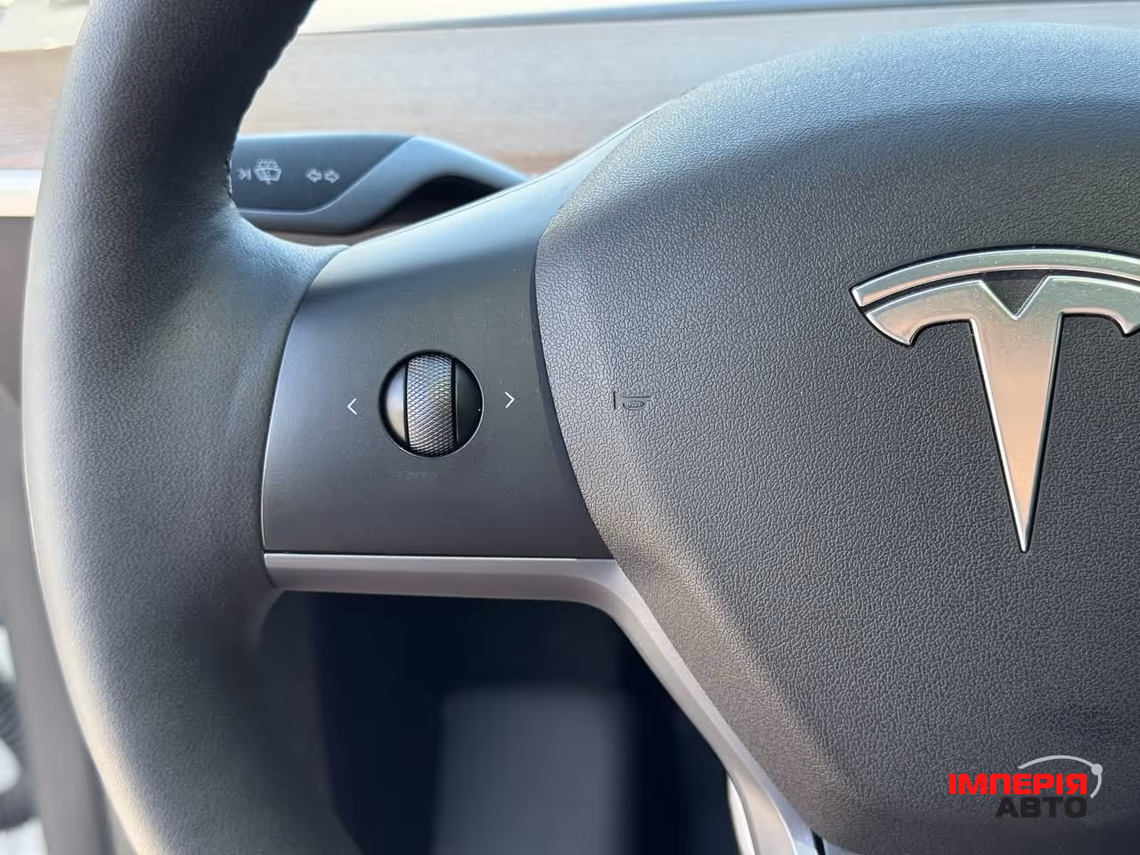 Tesla Model Y - фото 44