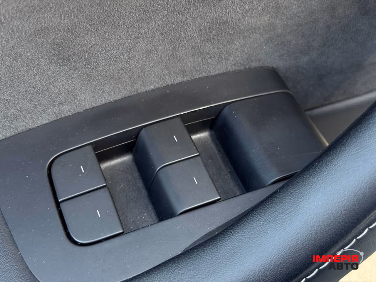 Tesla Model Y - фото 29