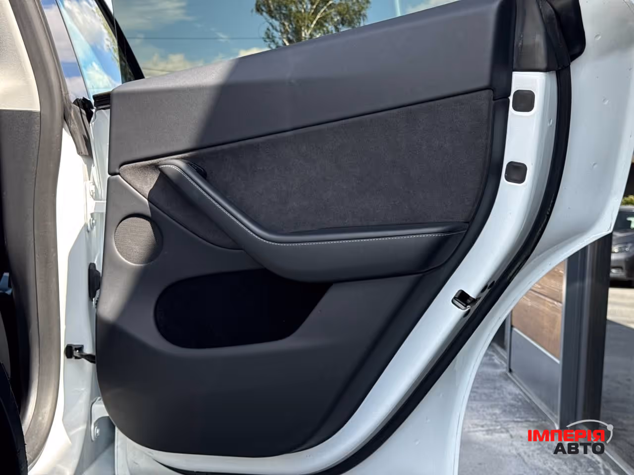 Tesla Model Y - фото 67