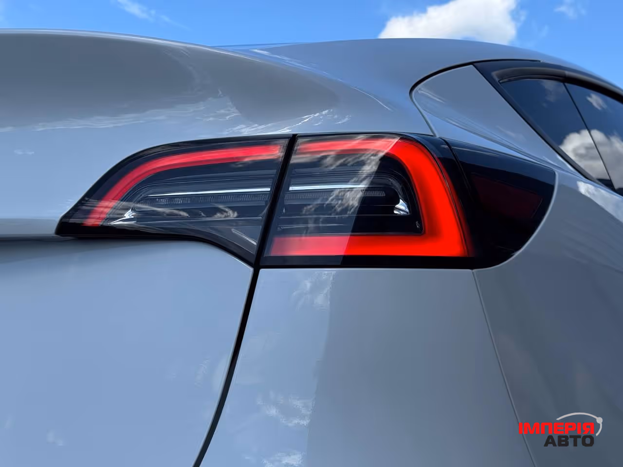 Tesla Model Y - фото 20