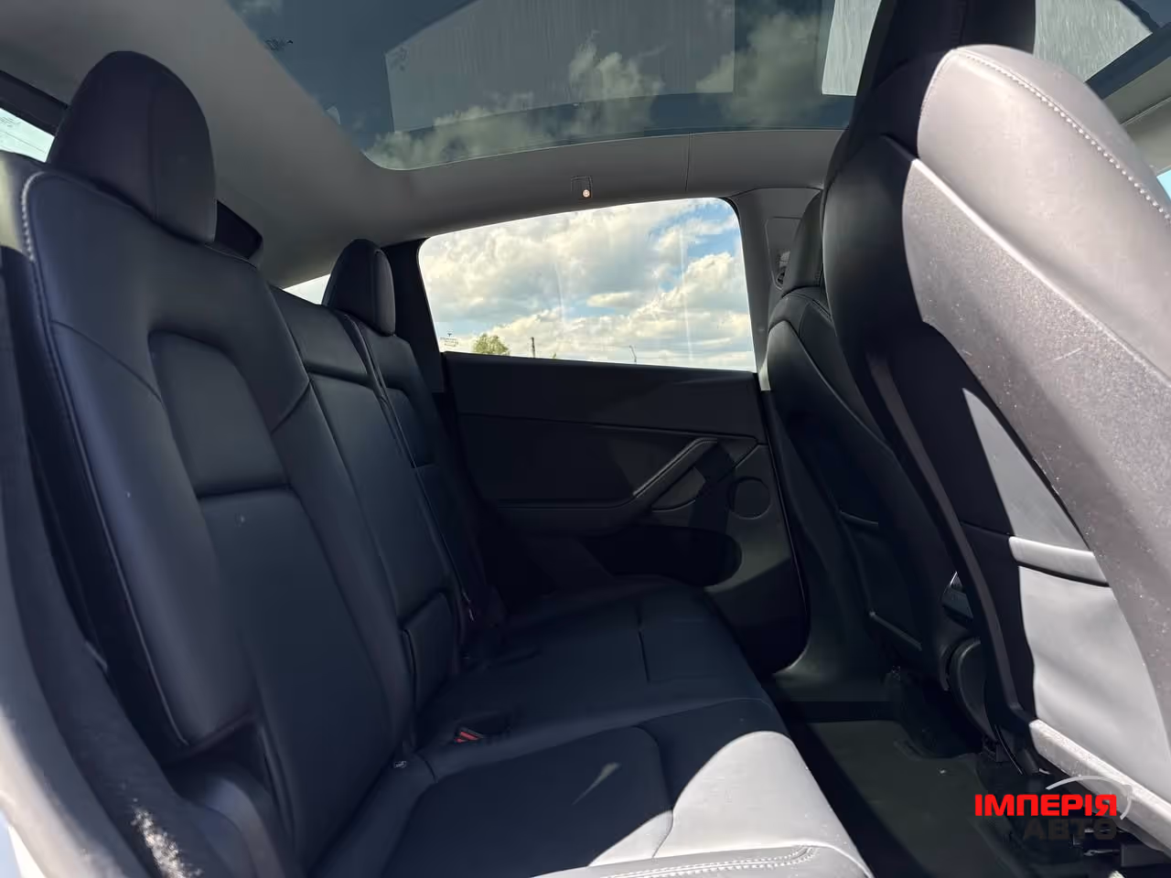 Tesla Model Y - фото 69
