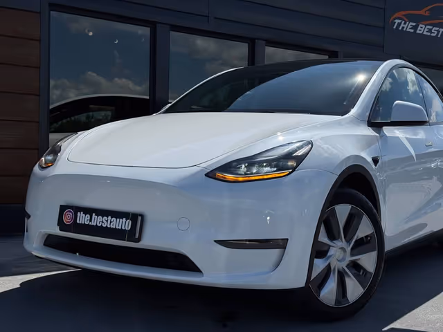 Tesla Model Y - фото 3