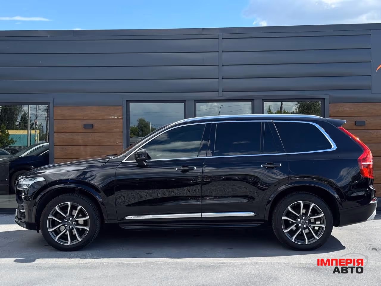 Volvo XC90 - фото 12