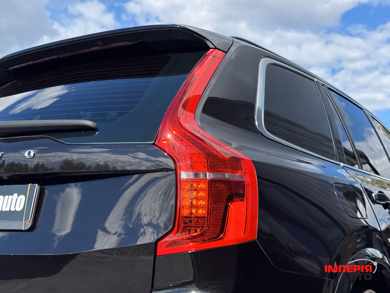 Volvo XC90 - фото 18