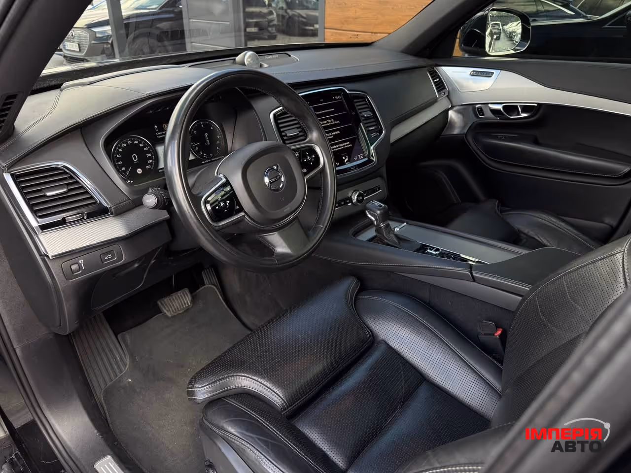 Volvo XC90 - фото 32