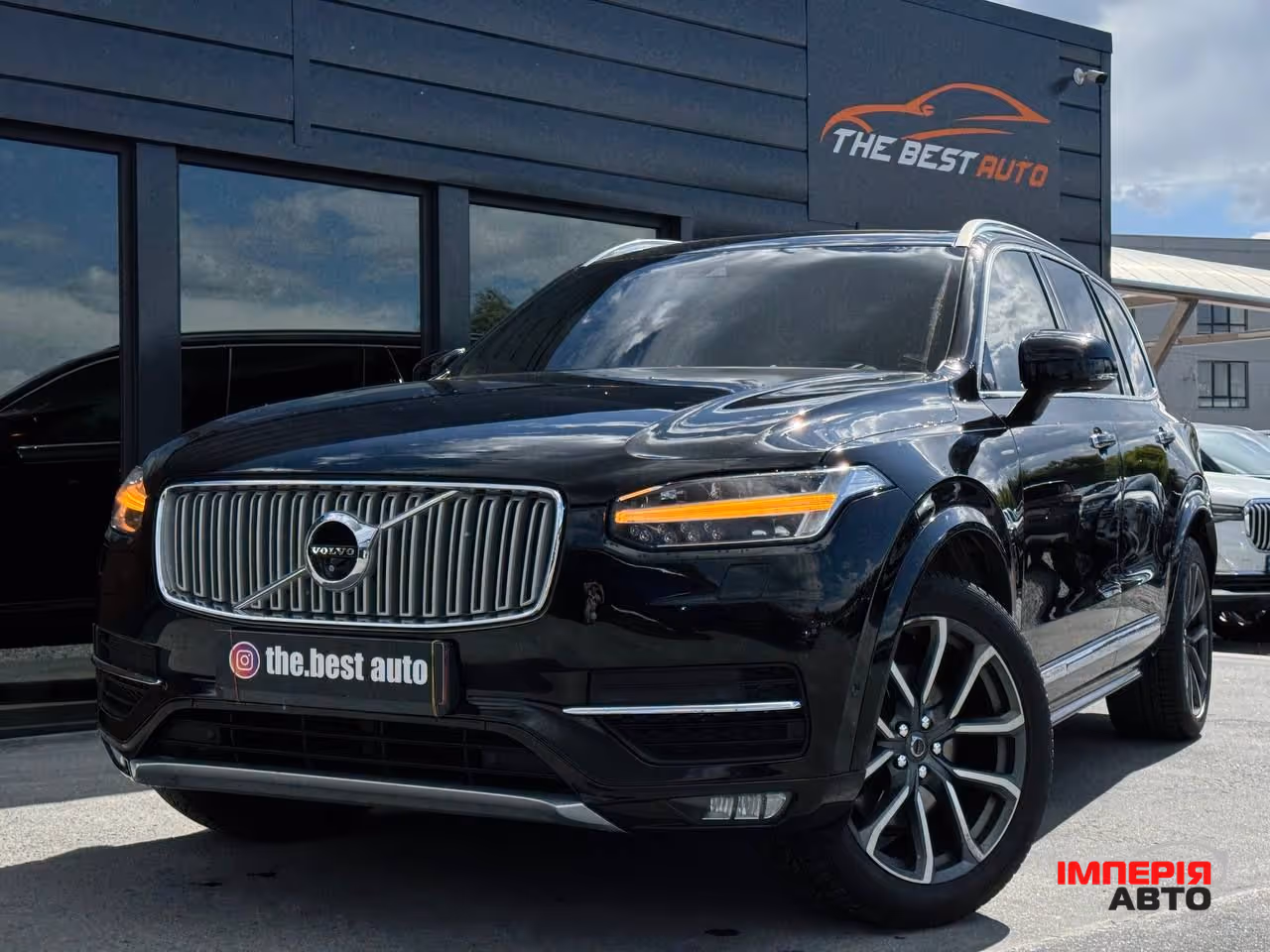 Volvo XC90 - фото 1