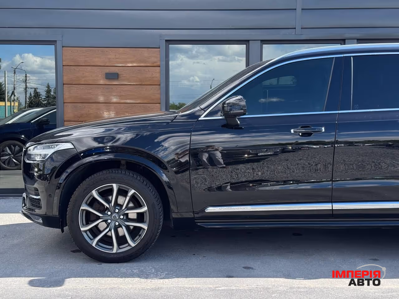 Volvo XC90 - фото 13