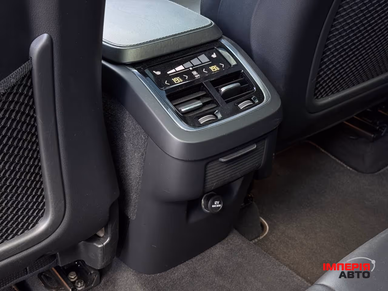 Volvo XC90 - фото 58