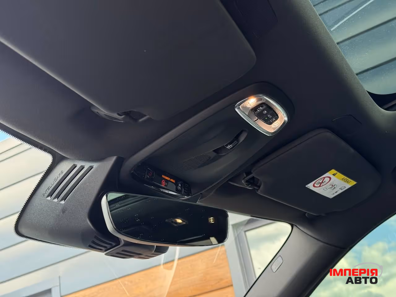 Volvo XC90 - фото 33