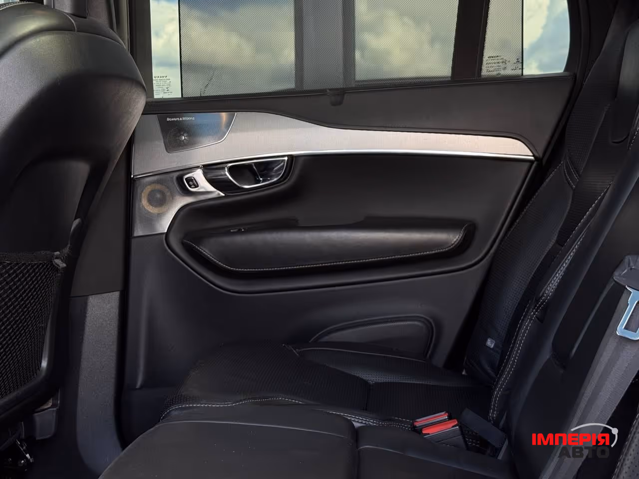 Volvo XC90 - фото 59