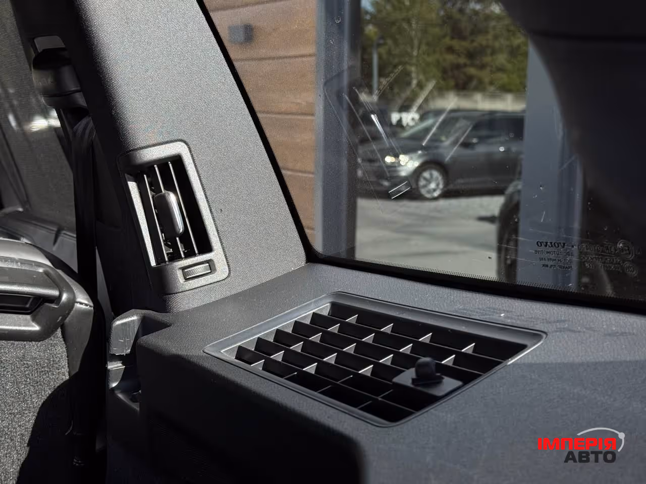 Volvo XC90 - фото 22