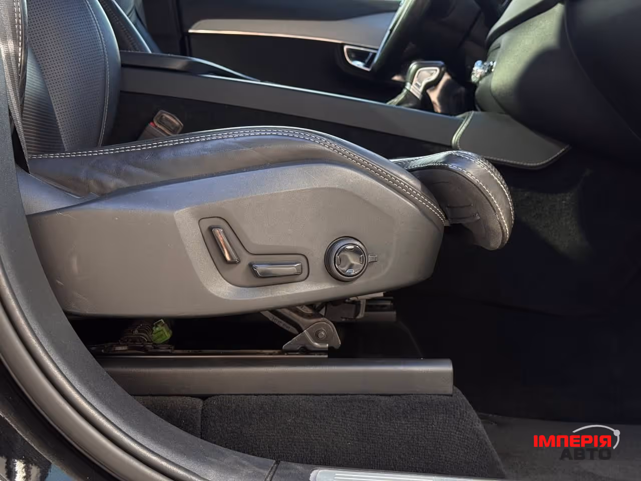 Volvo XC90 - фото 85