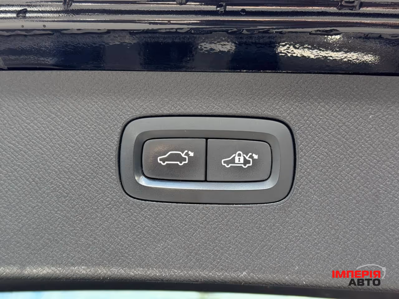 Volvo XC90 - фото 25