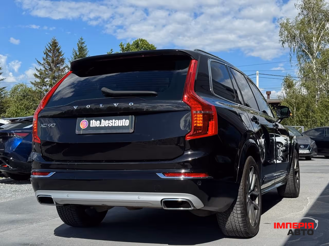 Volvo XC90 - фото 17