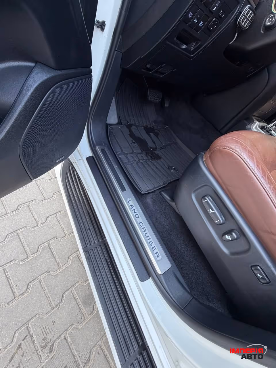 Toyota Land Cruiser - фото 6