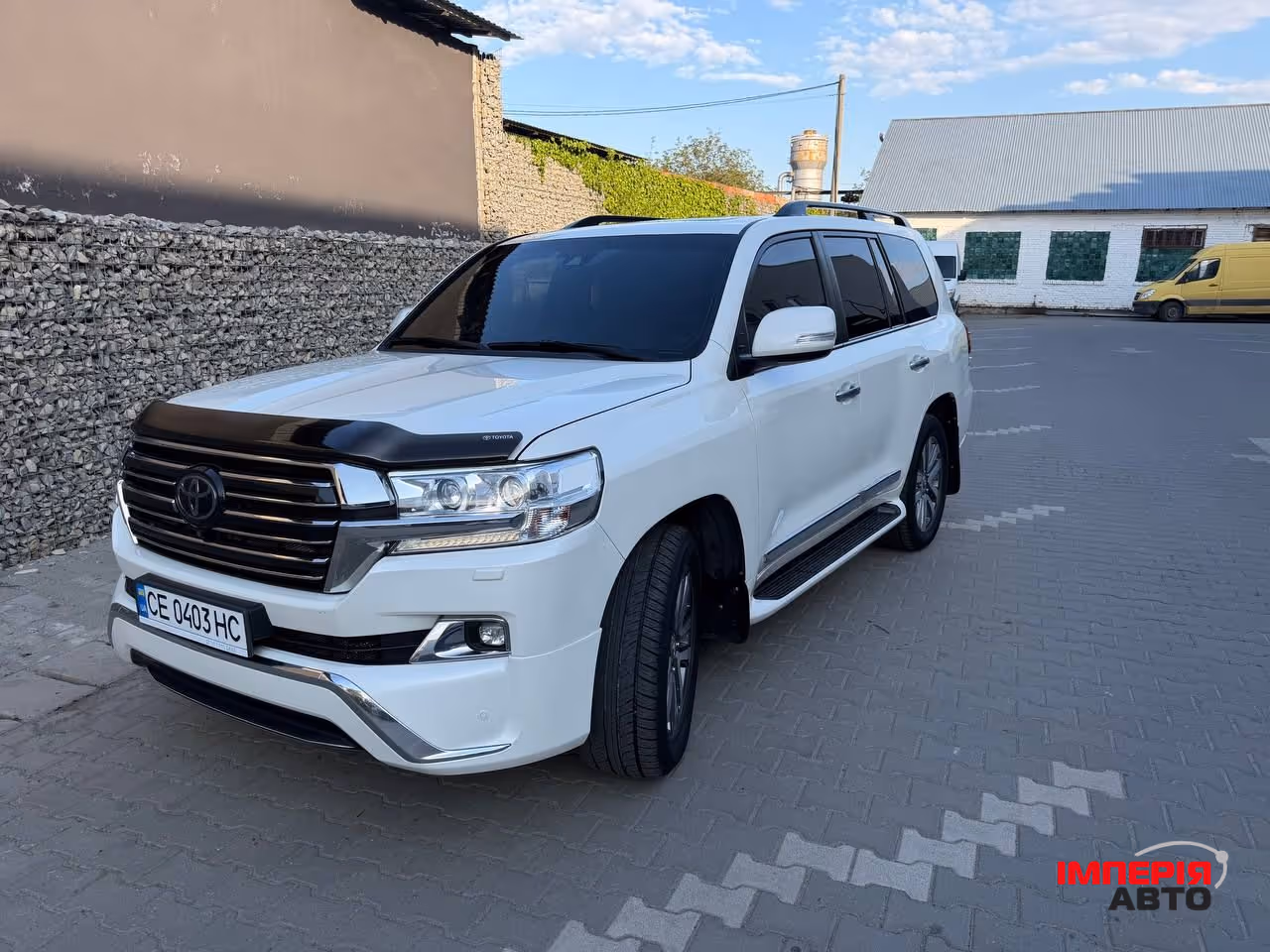Toyota Land Cruiser - фото 1