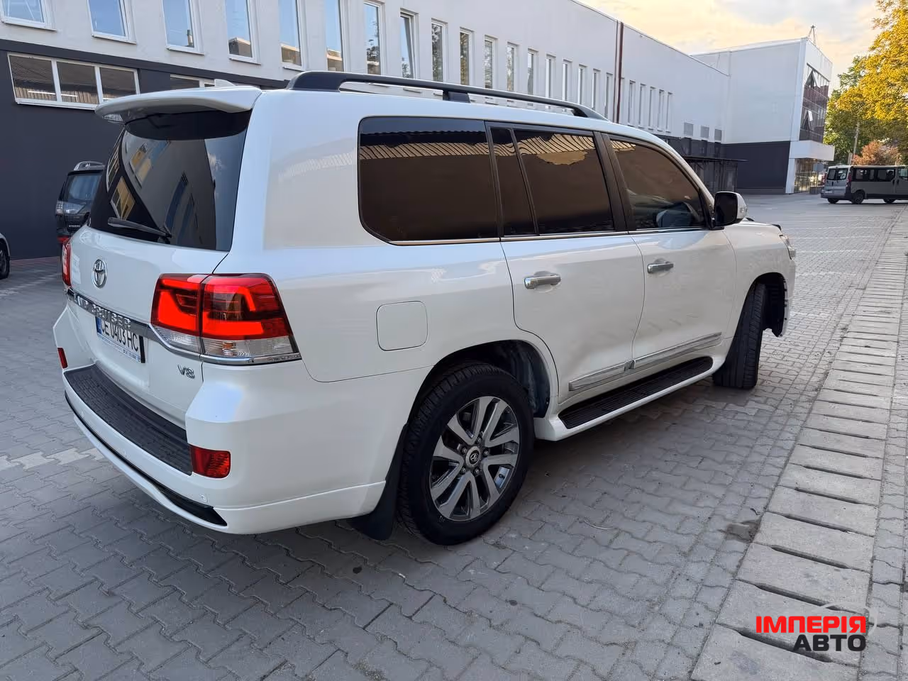 Toyota Land Cruiser - фото 3