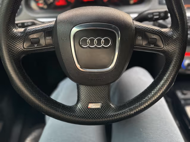 Audi A6 - фото 5