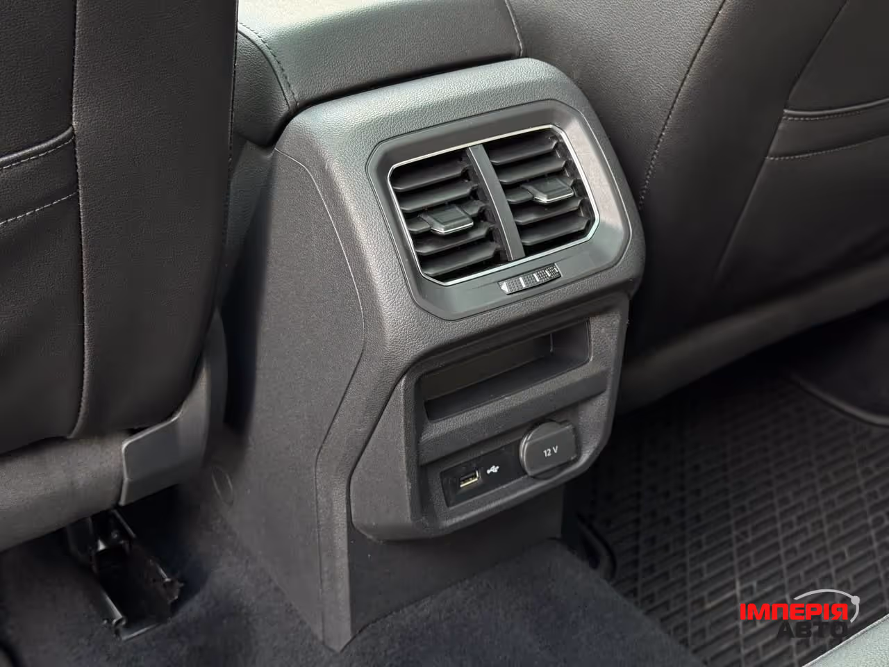 Volkswagen Tiguan - фото 54