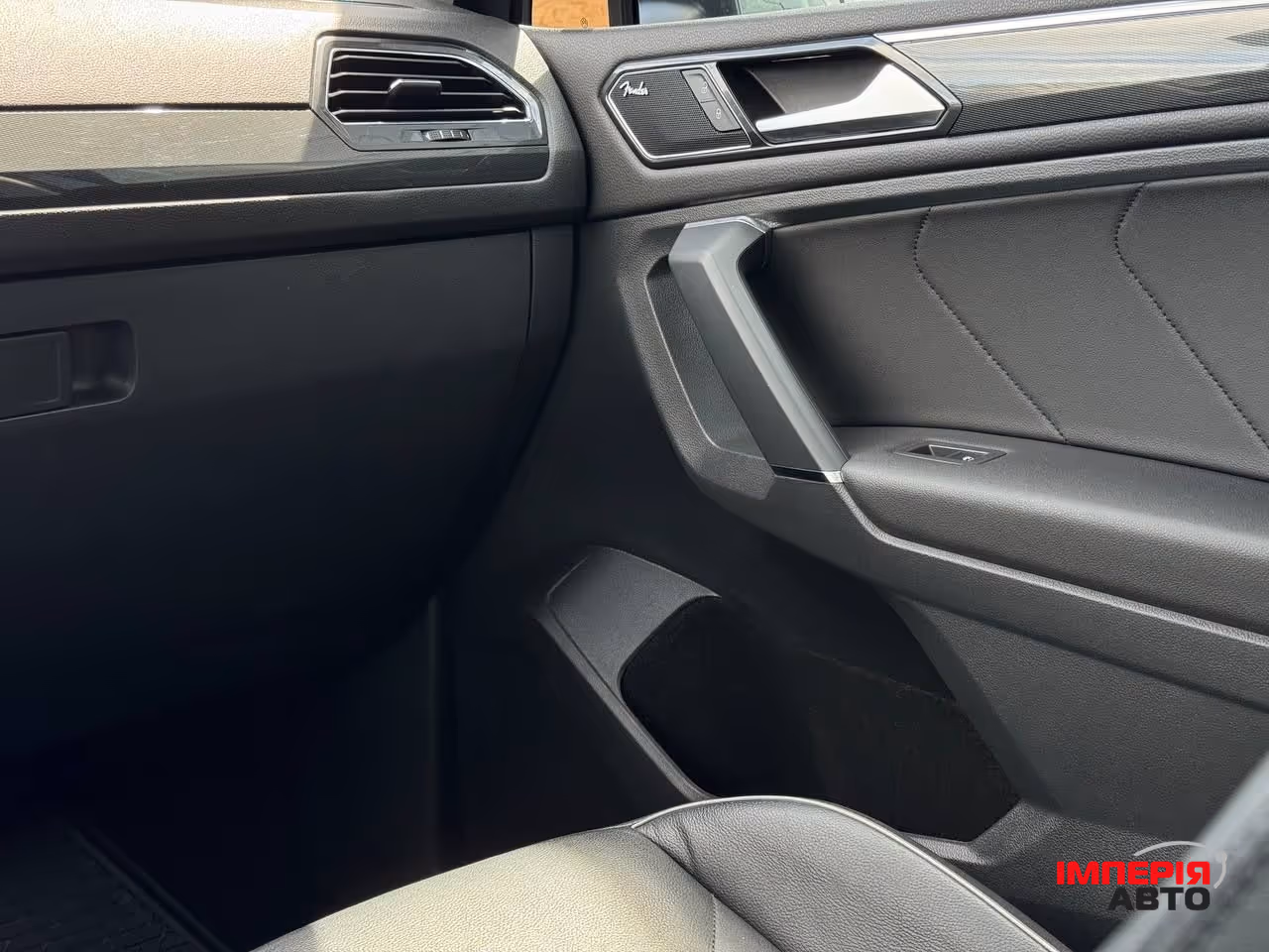 Volkswagen Tiguan - фото 64