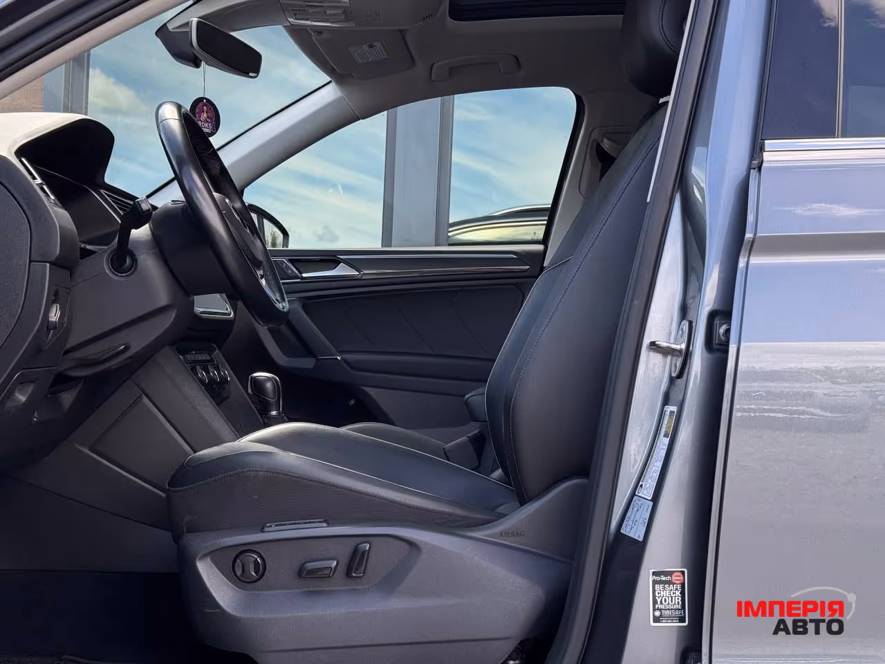 Volkswagen Tiguan - фото 26