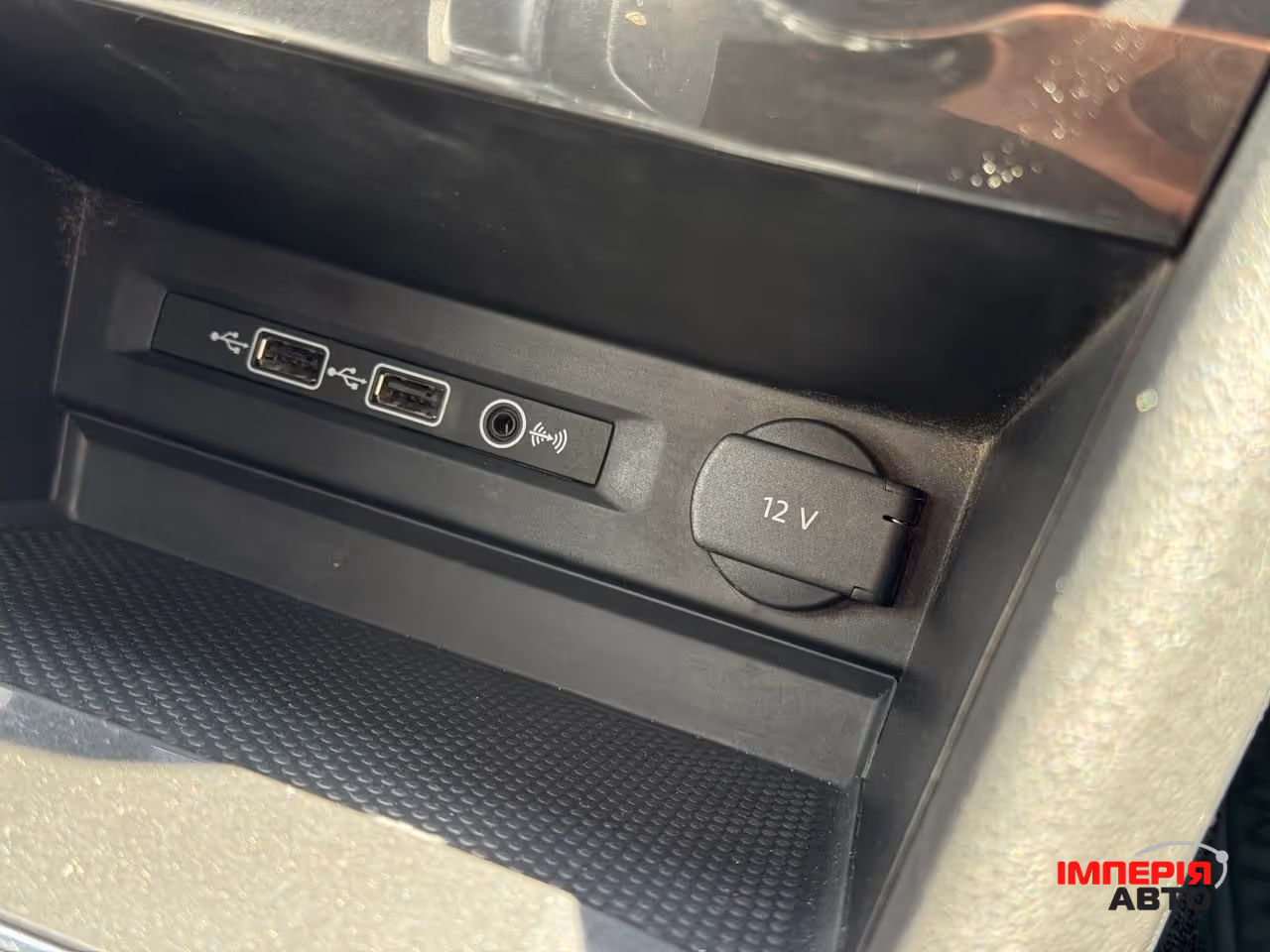 Volkswagen Tiguan - фото 46