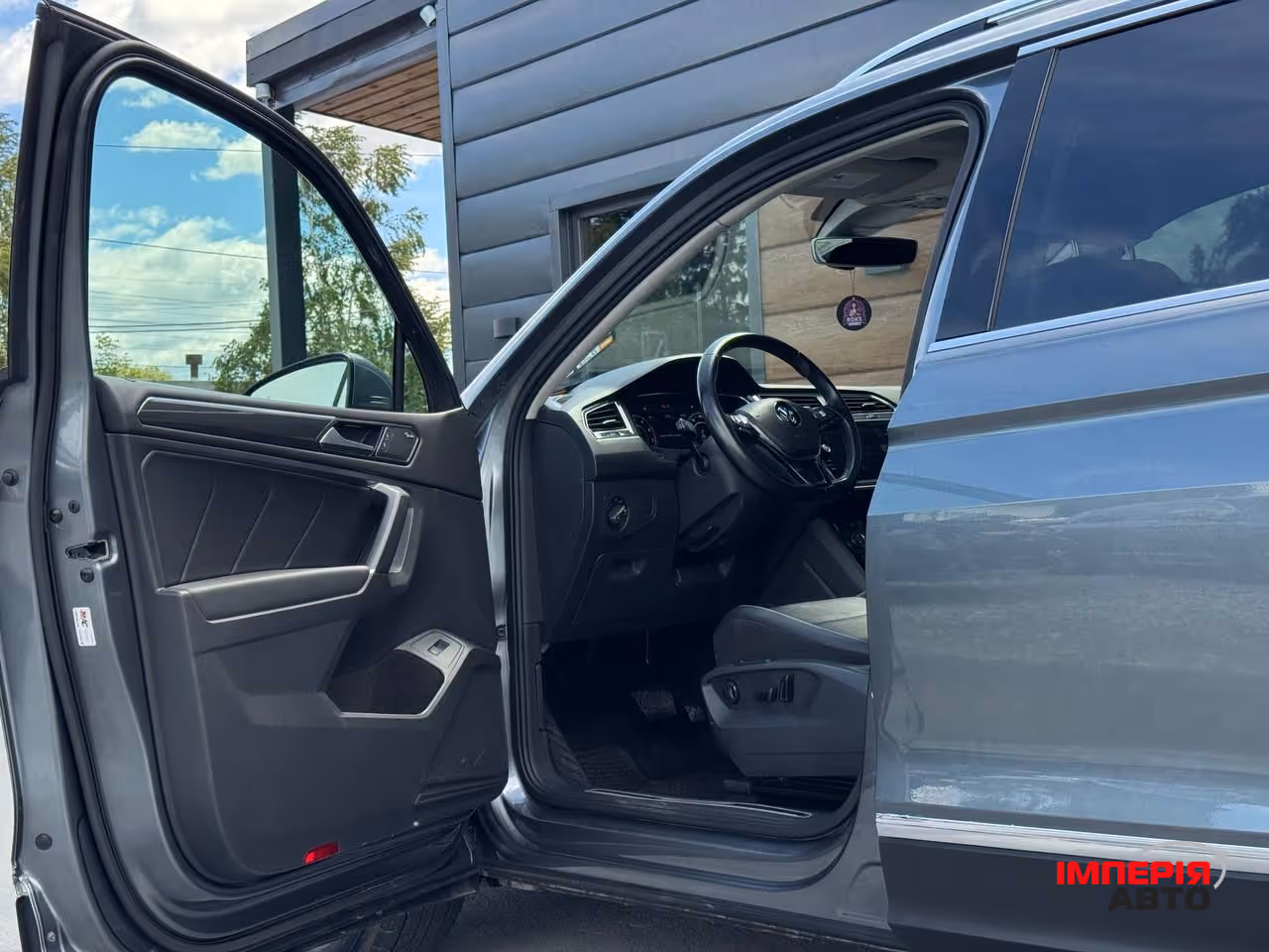 Volkswagen Tiguan - фото 22