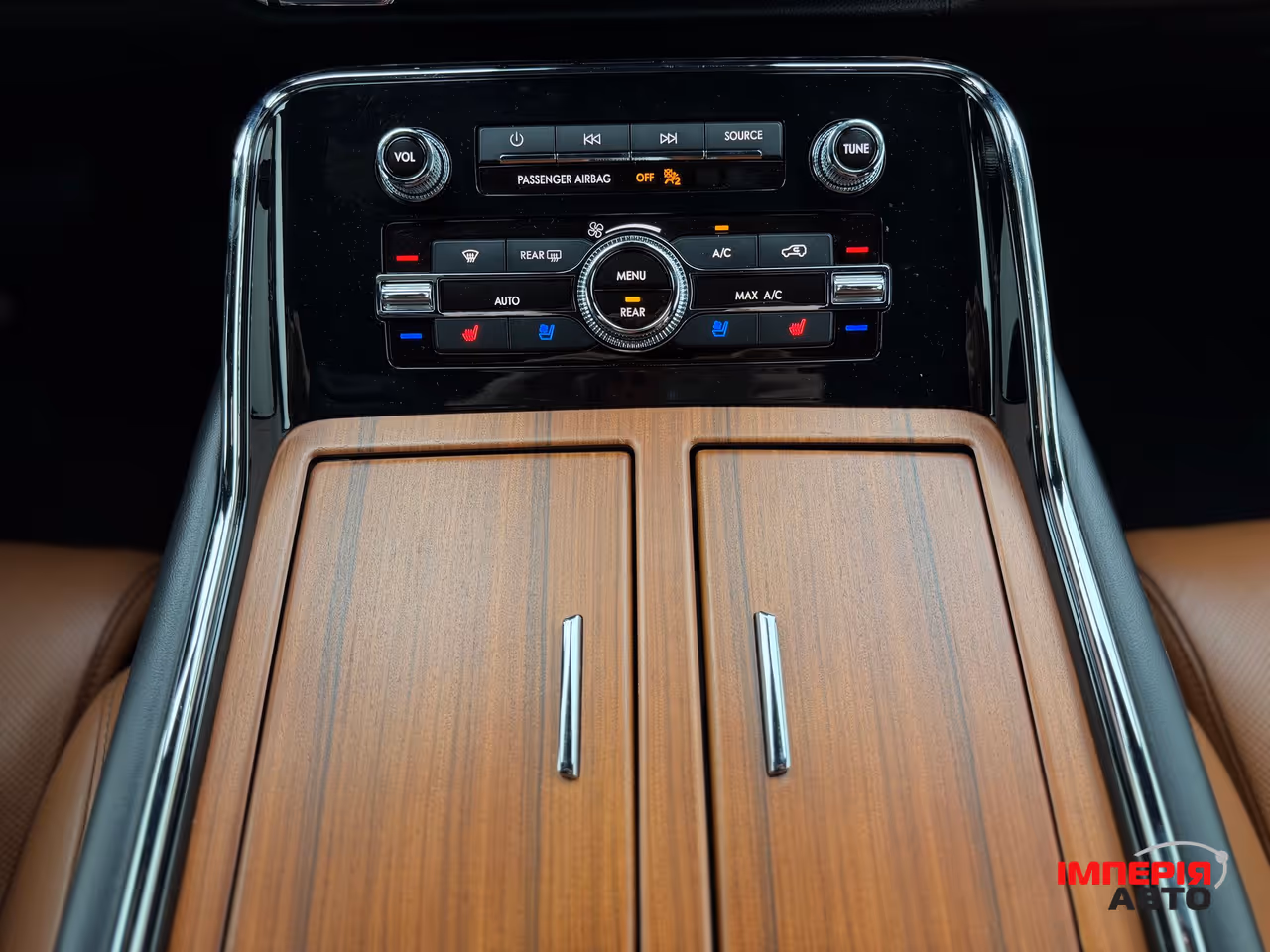Lincoln Navigator - фото 12