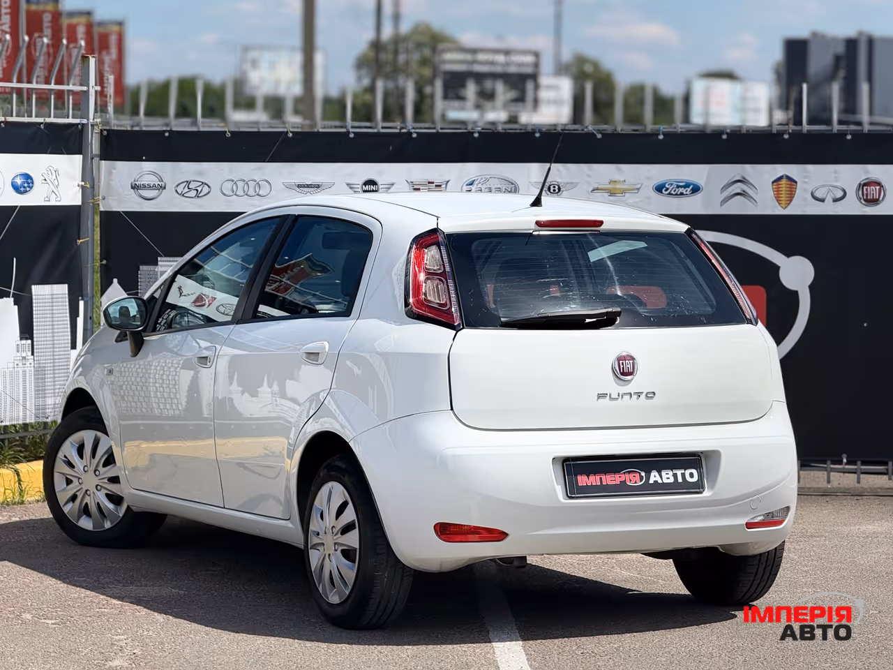 Fiat Punto - фото 7