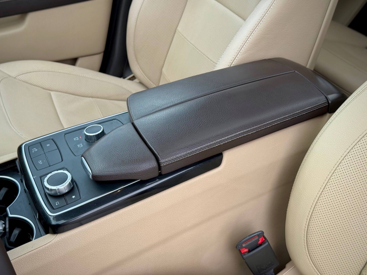 Mercedes-Benz GLS - фото 55