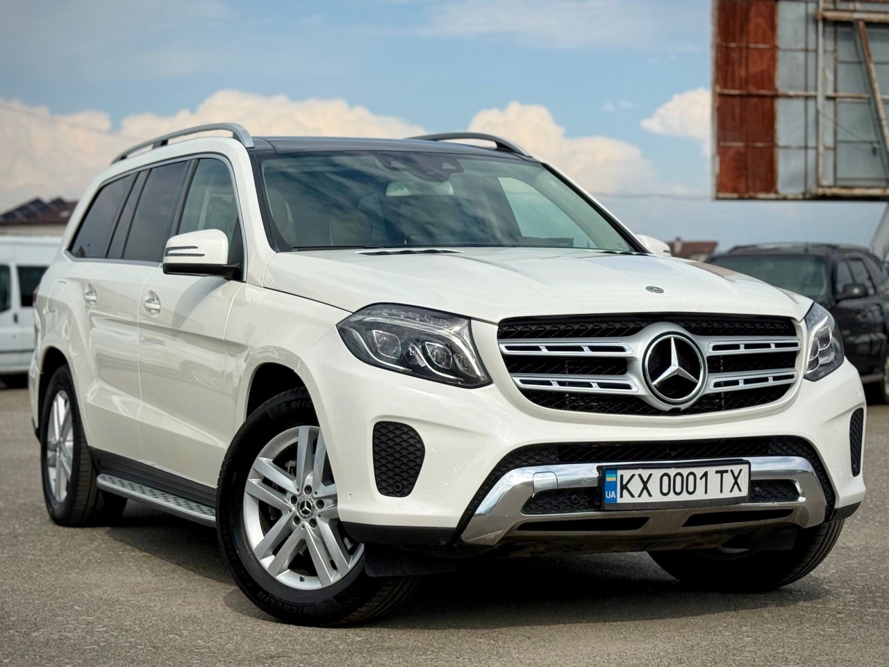 Mercedes-Benz GLS - фото 5