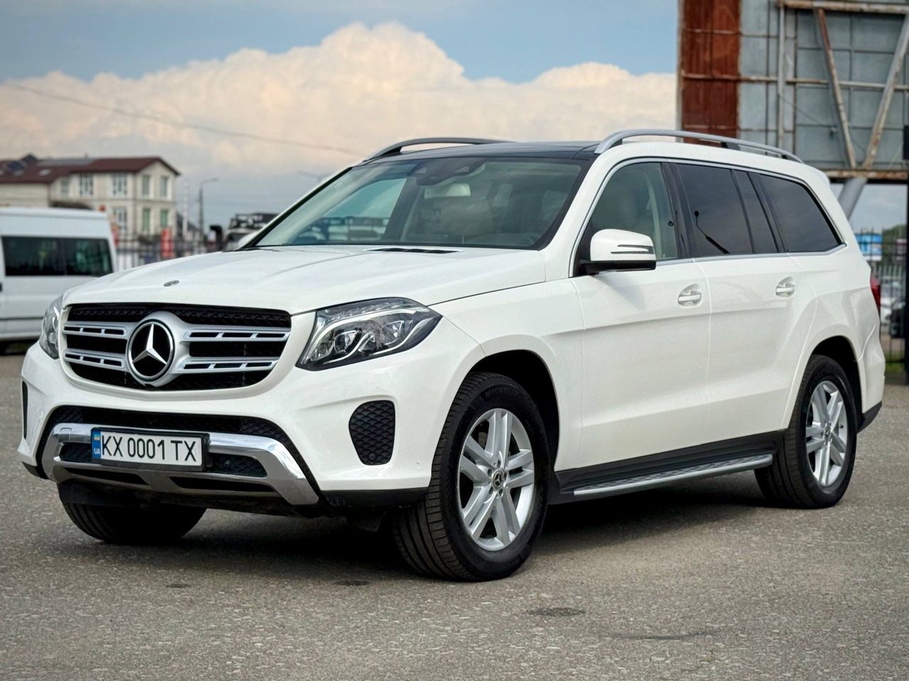 Mercedes-Benz GLS - фото 2