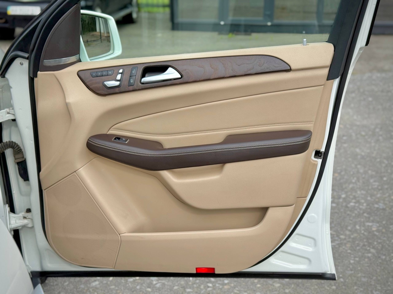 Mercedes-Benz GLS - фото 26