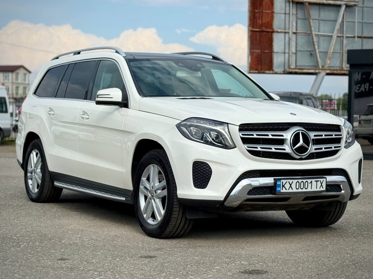 Mercedes-Benz GLS - фото 32