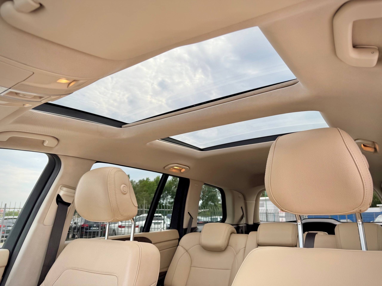 Mercedes-Benz GLS - фото 13