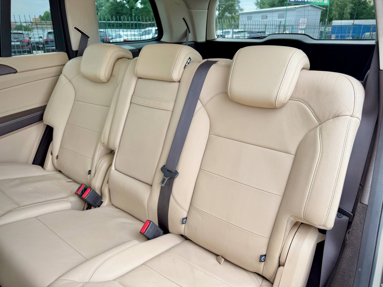 Mercedes-Benz GLS - фото 23