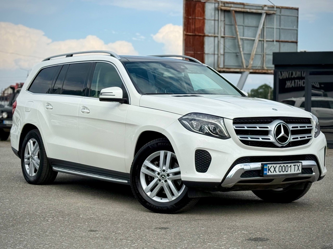 Mercedes-Benz GLS - фото 4