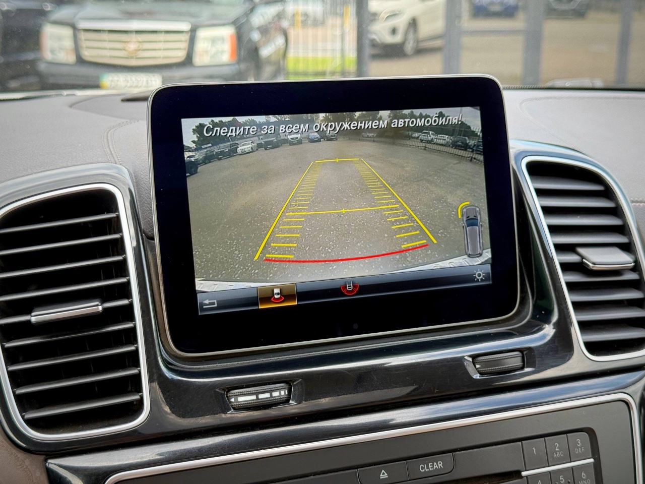 Mercedes-Benz GLS - фото 17