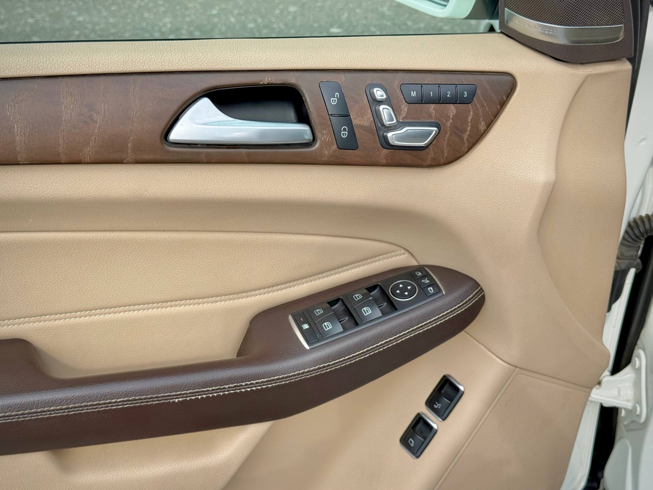 Mercedes-Benz GLS - фото 28