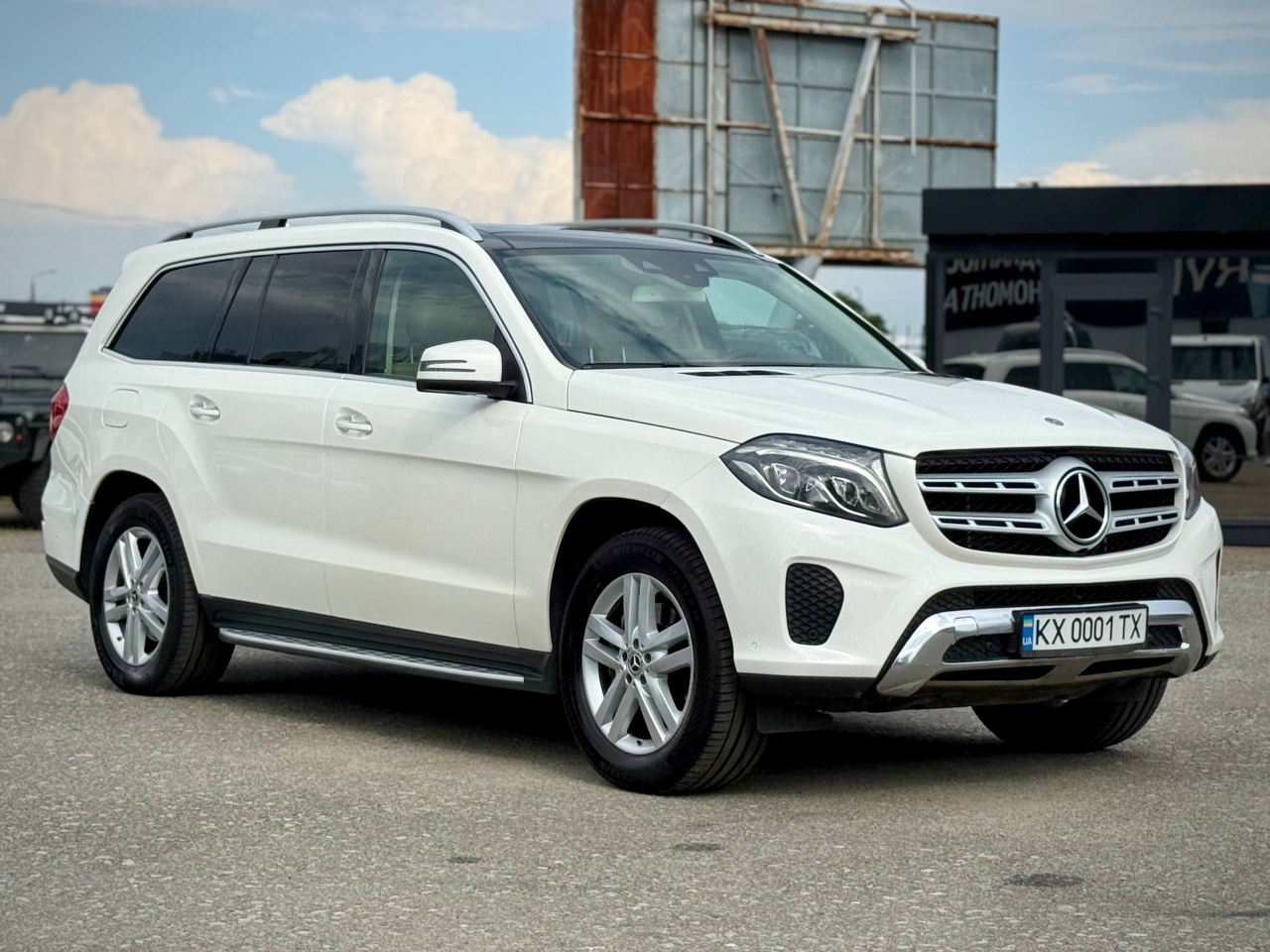 Mercedes-Benz GLS - фото 30