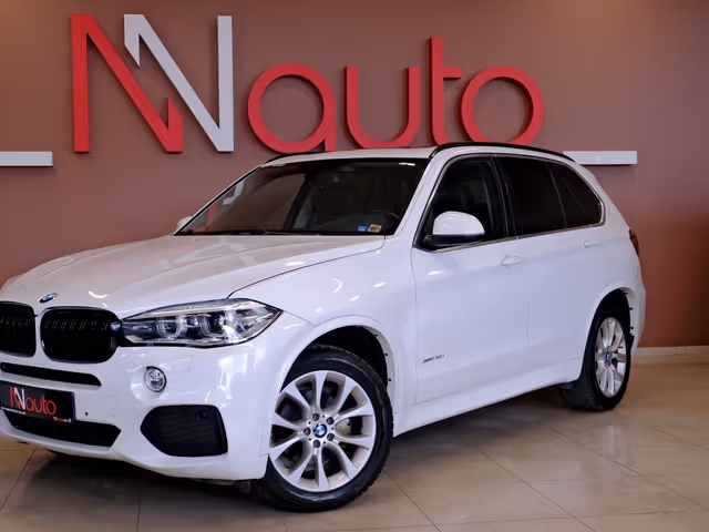 BMW X5 - фото 1