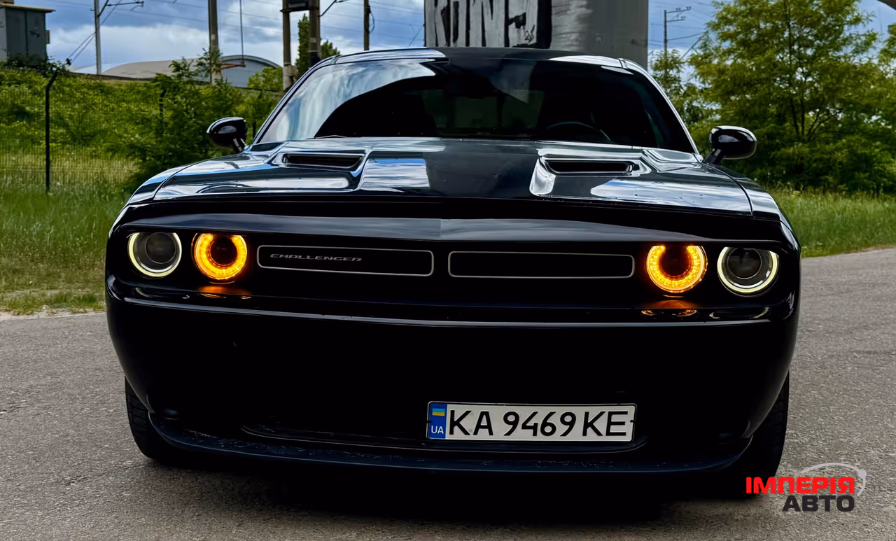 Dodge Challenger - фото 3