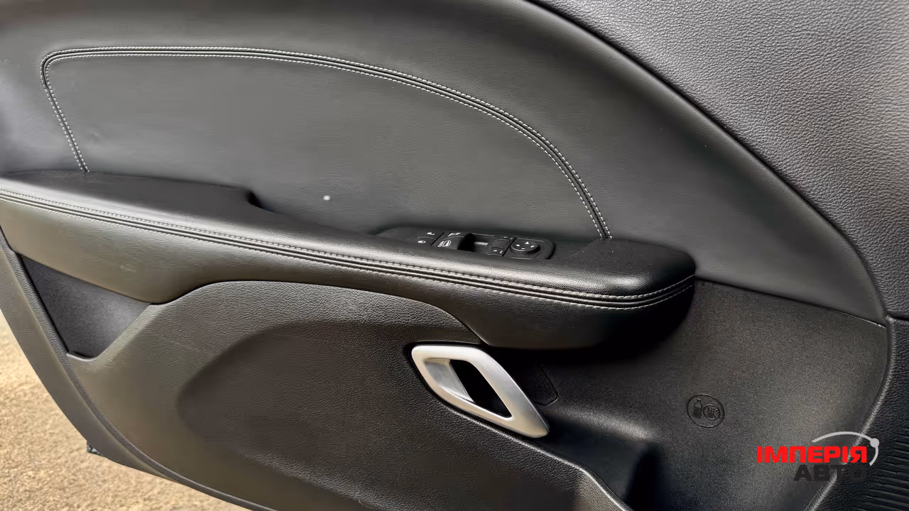 Dodge Challenger - фото 16