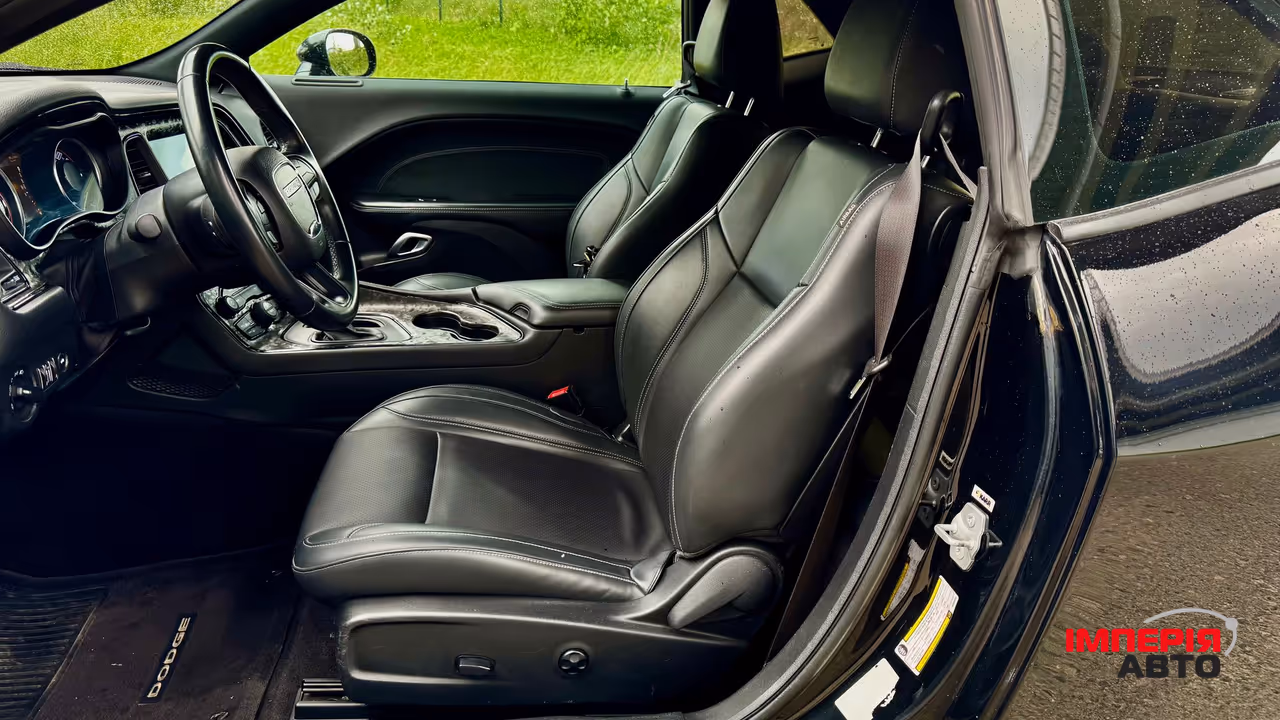 Dodge Challenger - фото 17
